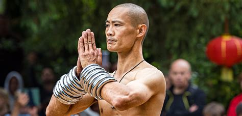 Day 2 of the 🌱 6-Days Morning Practice 🌱 with Shi Heng Yi. This is the full 60 minute recording that took place on 23. March 2021 from the Shaolin Temple E...